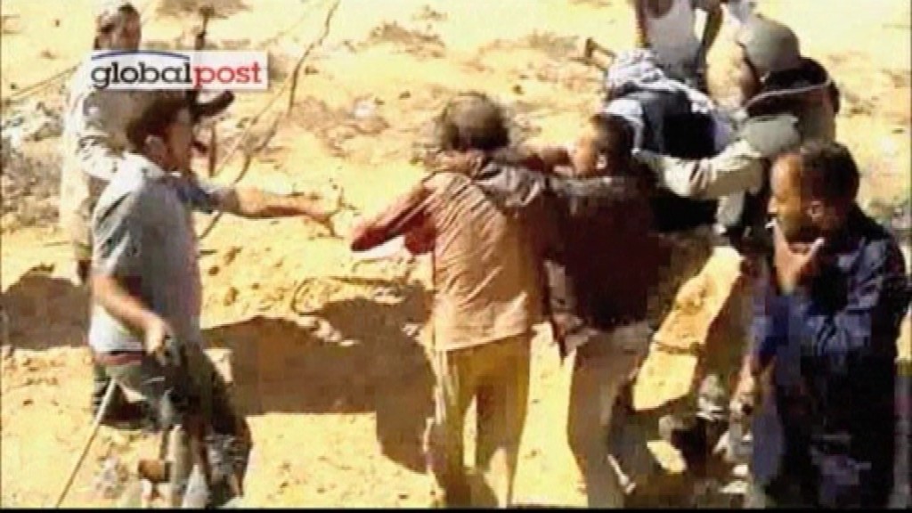 Kaddáfí_lynčovanie_dav_smrť_Líbya